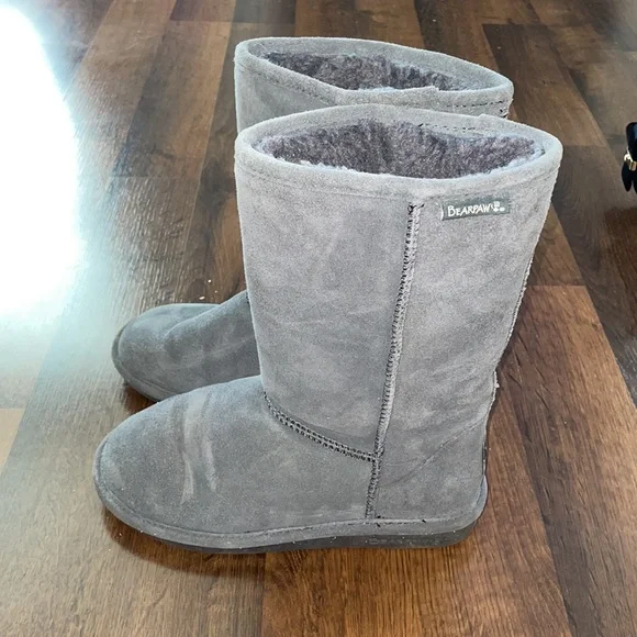 BearPaw Boots - Picture 2 of 4